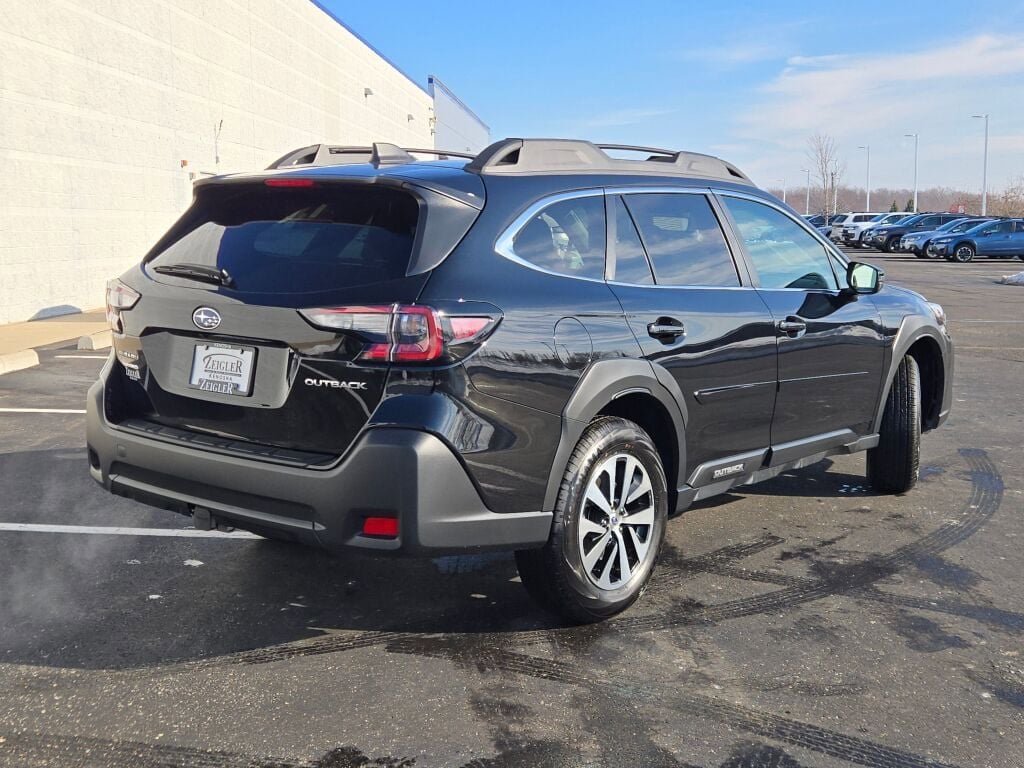 2025 SUBARU OUTBACK - Image 10
