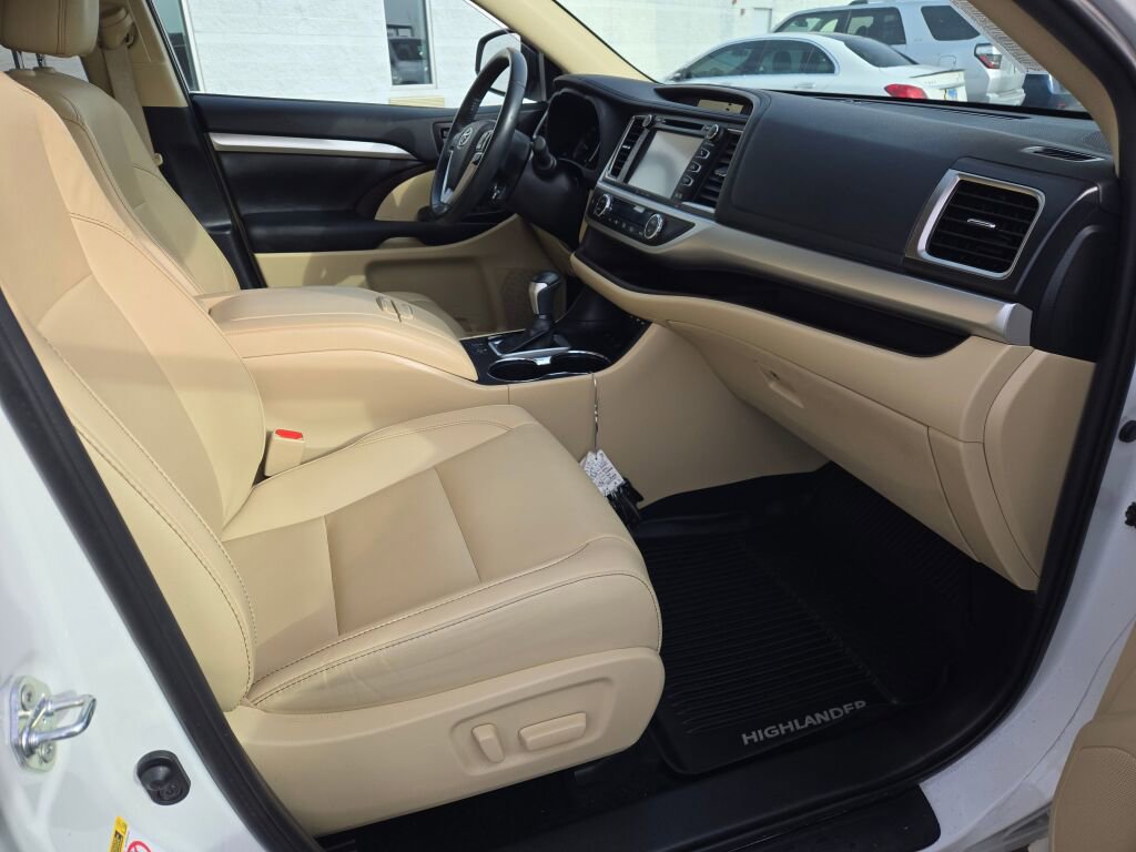 2019 TOYOTA HIGHLANDER - Image 7