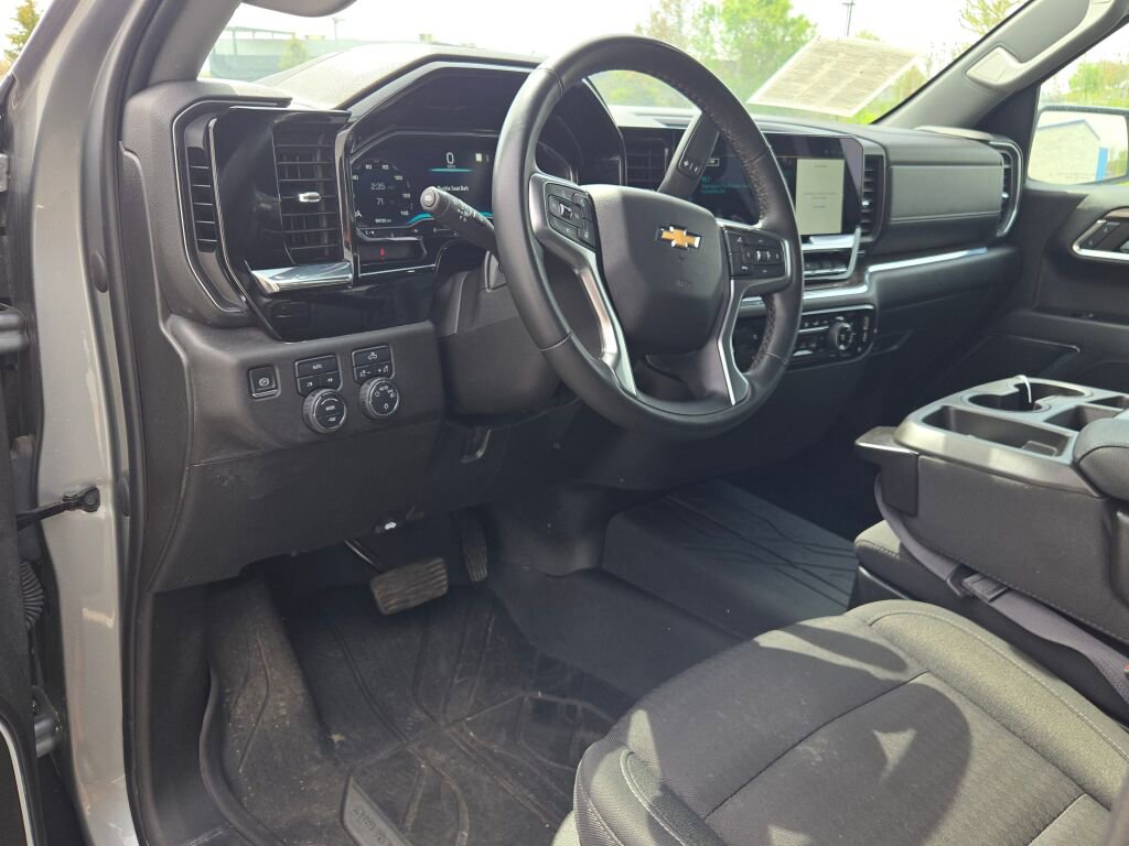 2023 Chevrolet Silverado 1500 LT - Photo 23