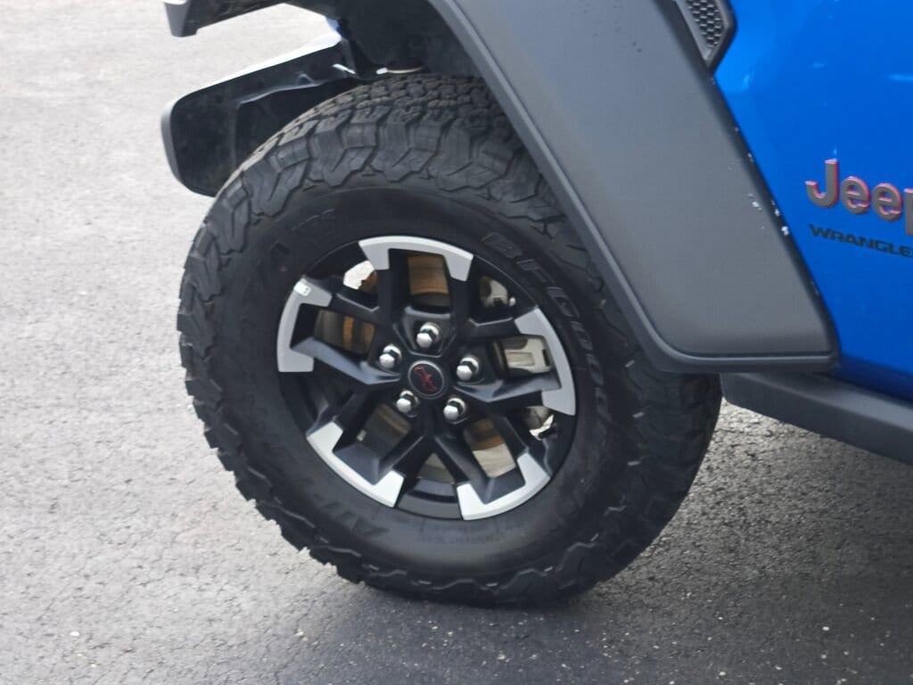 2025 JEEP WRANGLER - Image 15