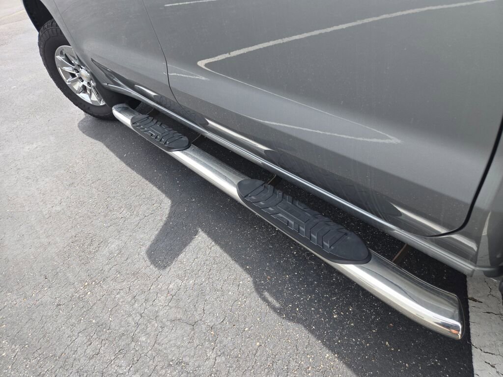 2023 Chevrolet Silverado 1500 LT - Photo 18