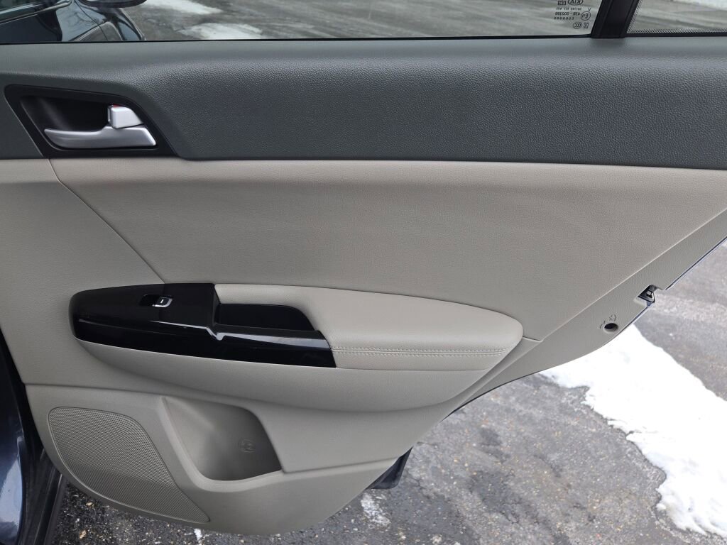 2018 KIA SPORTAGE - Image 8