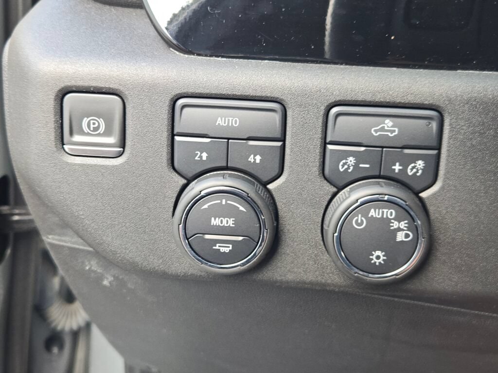 2023 Chevrolet Silverado 1500 LT - Photo 25