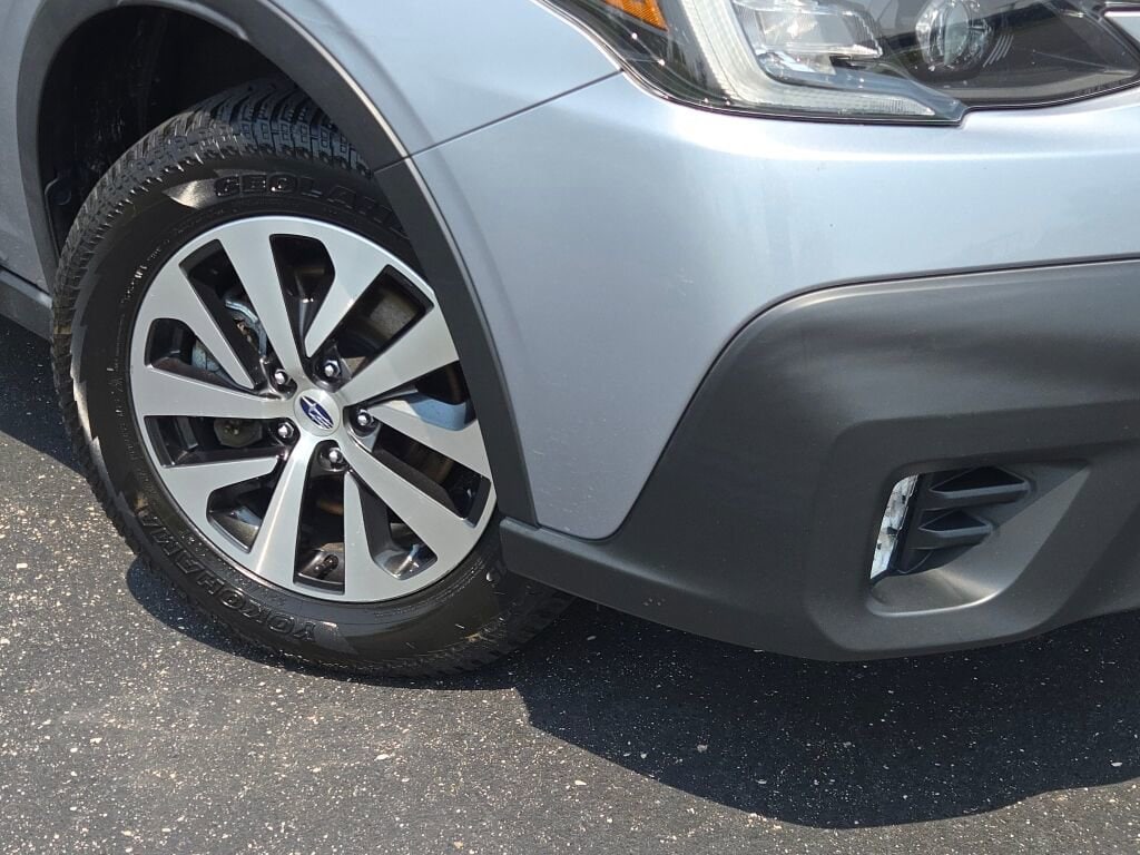 Used 2022 Subaru Outback Premium SUV