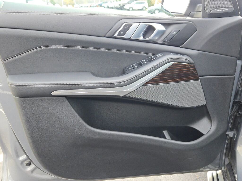 2026 BMW X5 - Image 21