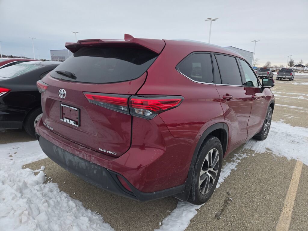 2021 TOYOTA HIGHLANDER - Image 3