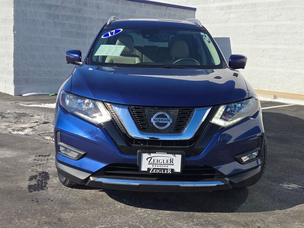 2017 NISSAN ROGUE - Image 4