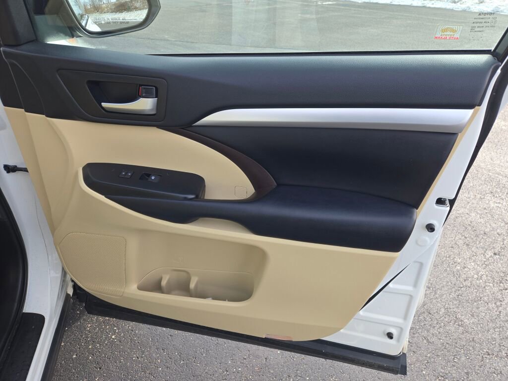 2019 TOYOTA HIGHLANDER - Image 6
