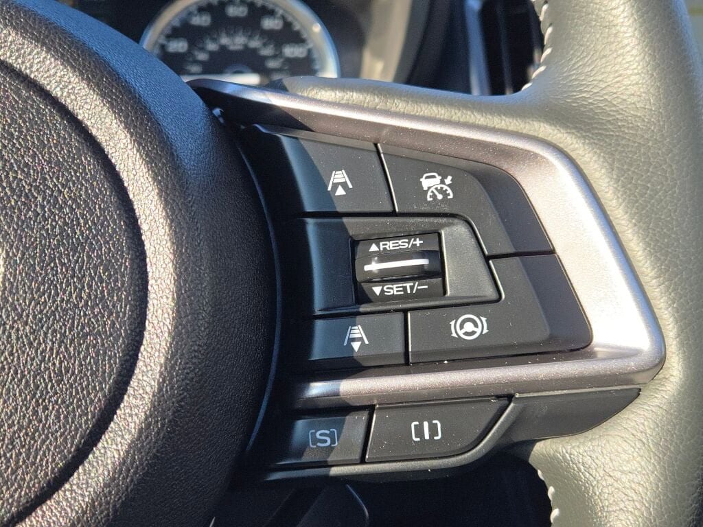 2023 SUBARU FORESTER - Image 32