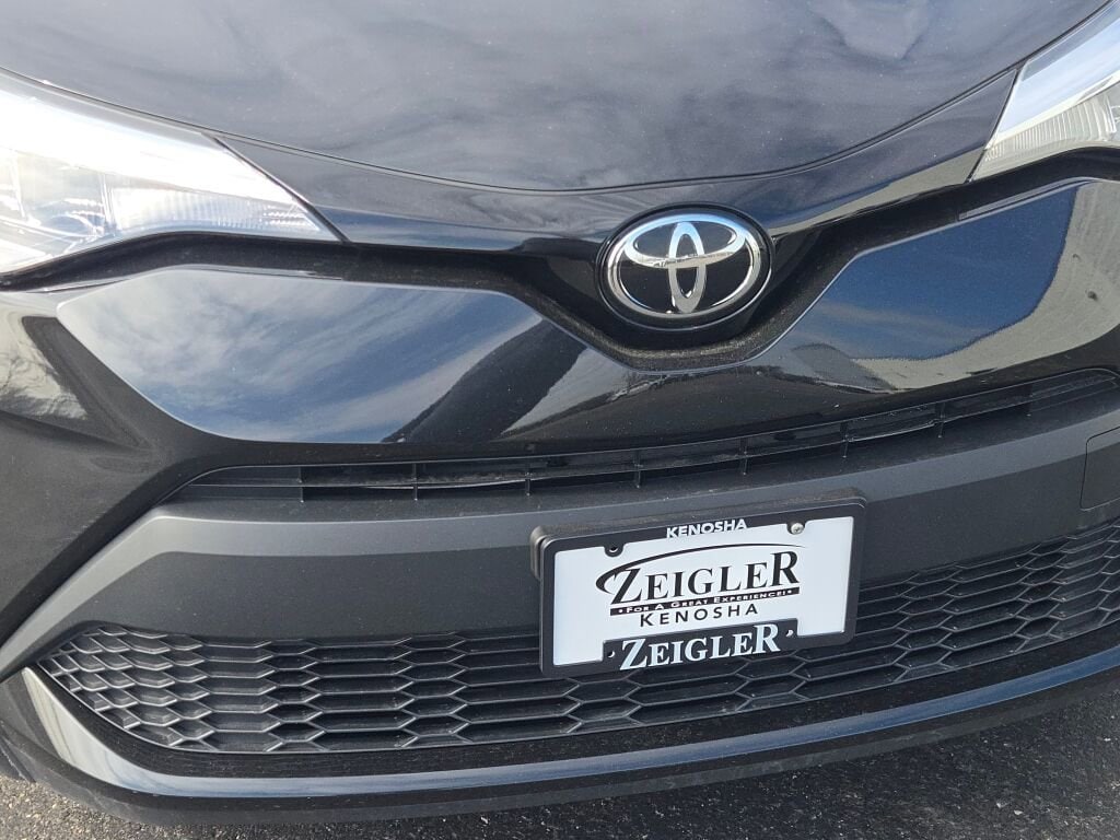 2021 TOYOTA C-HR - Image 5