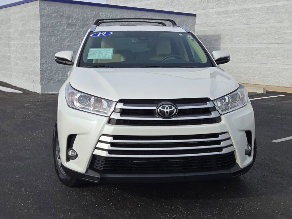 2019 TOYOTA HIGHLANDER - Image 4