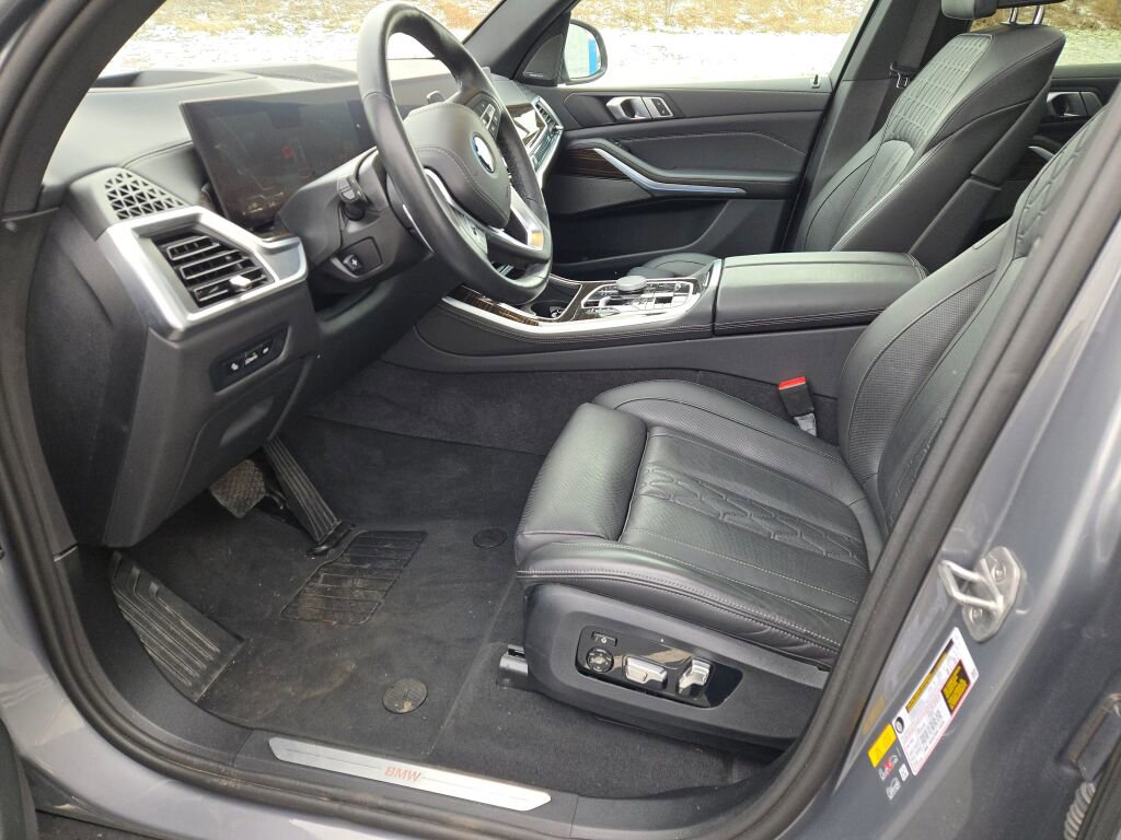 2025 BMW X5 - Image 20