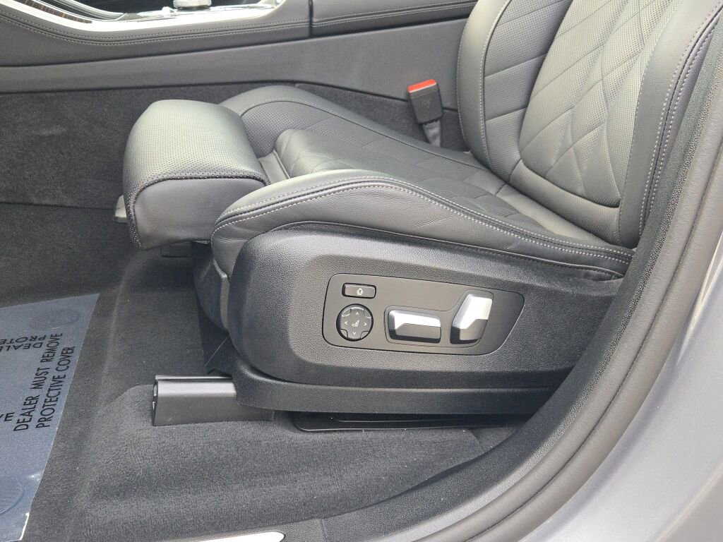 2026 BMW X5 - Image 24