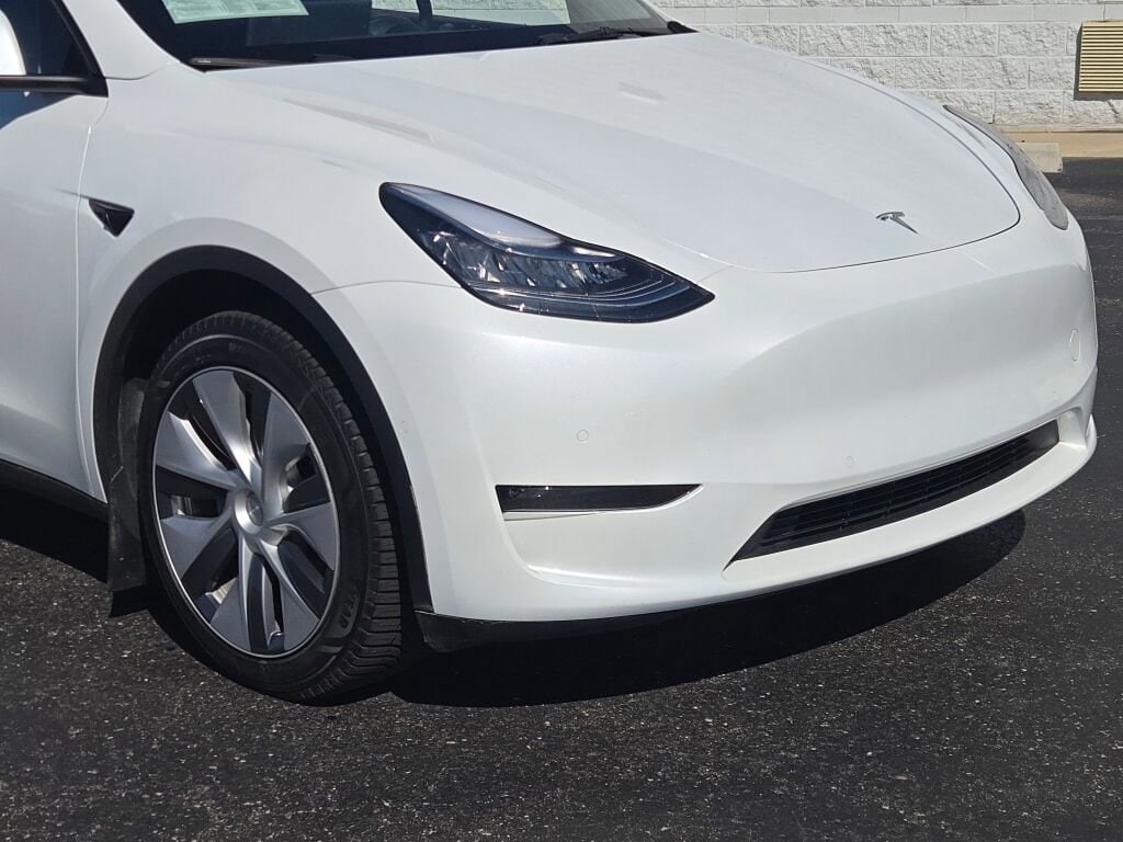 Used 2022 Tesla Model Y Long Range with VIN 7SAYGDEE7NA014898 for sale in Kenosha, WI