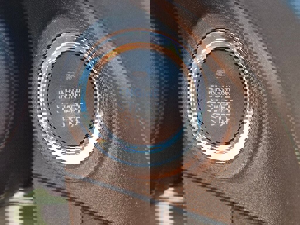 2023 SUBARU FORESTER - Image 29