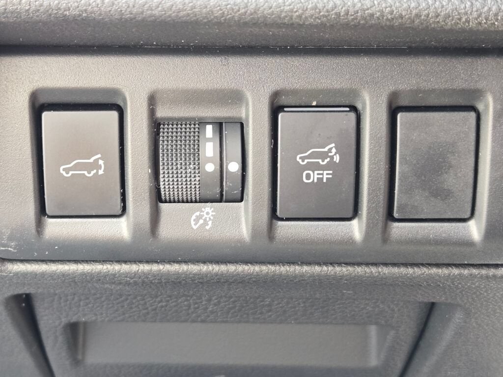 2025 Subaru Outback Limited - Photo 28