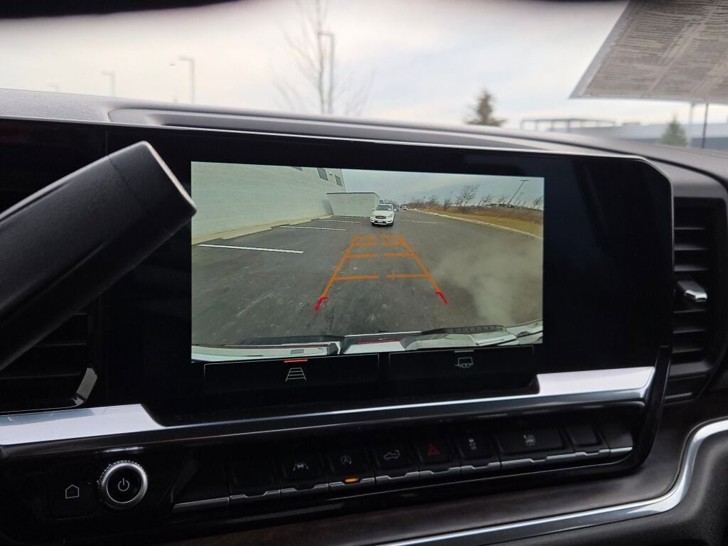 2025 GMC SIERRA - Image 25