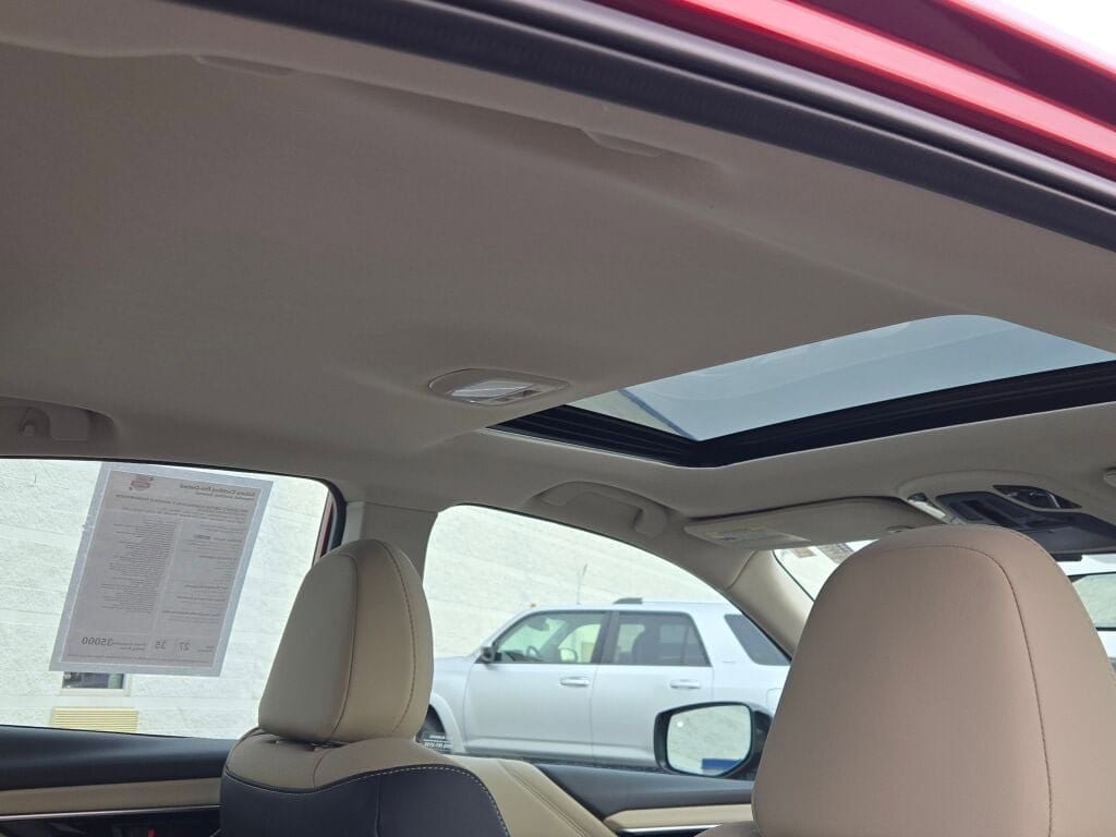 2025 SUBARU LEGACY - Image 10