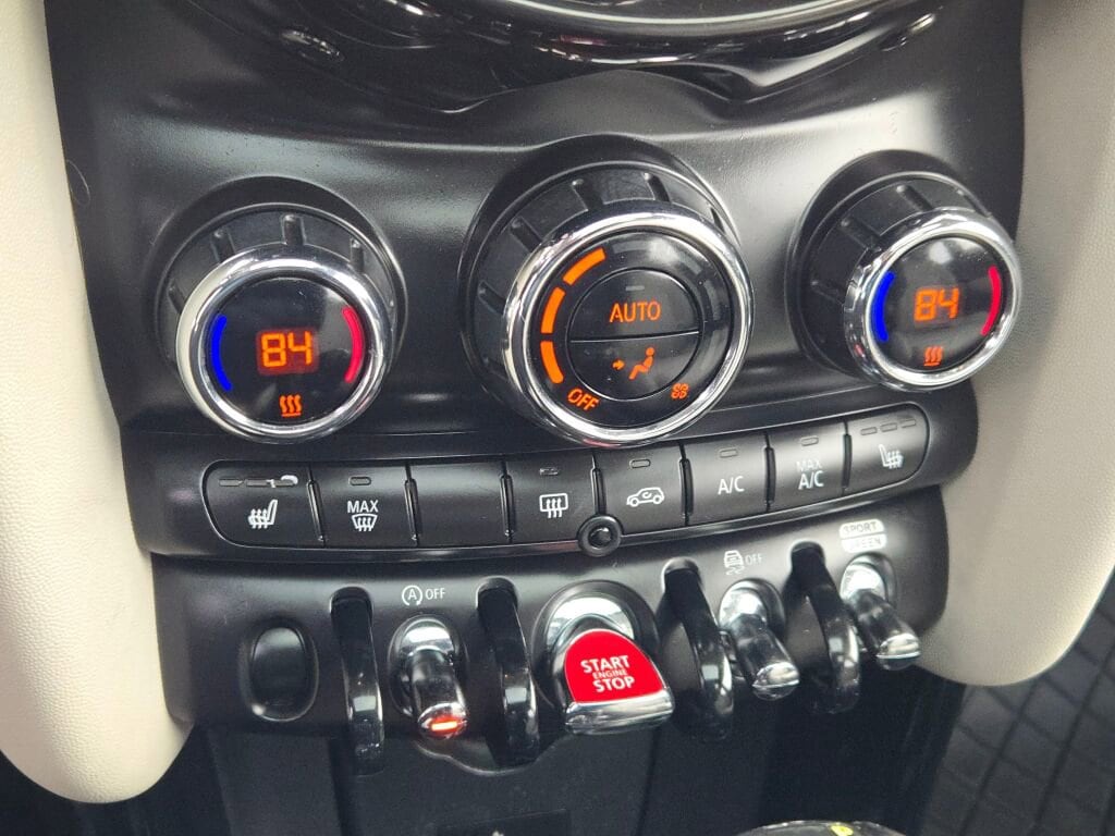 2019 MINI HARDTOP - Image 27