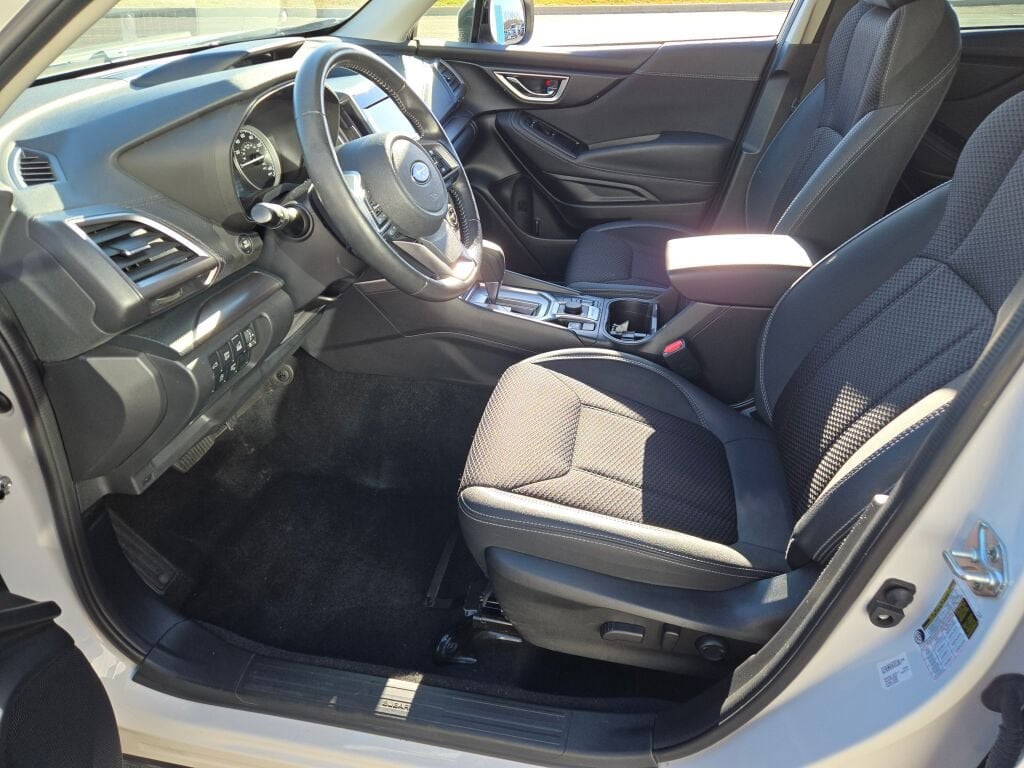 2023 SUBARU FORESTER - Image 21