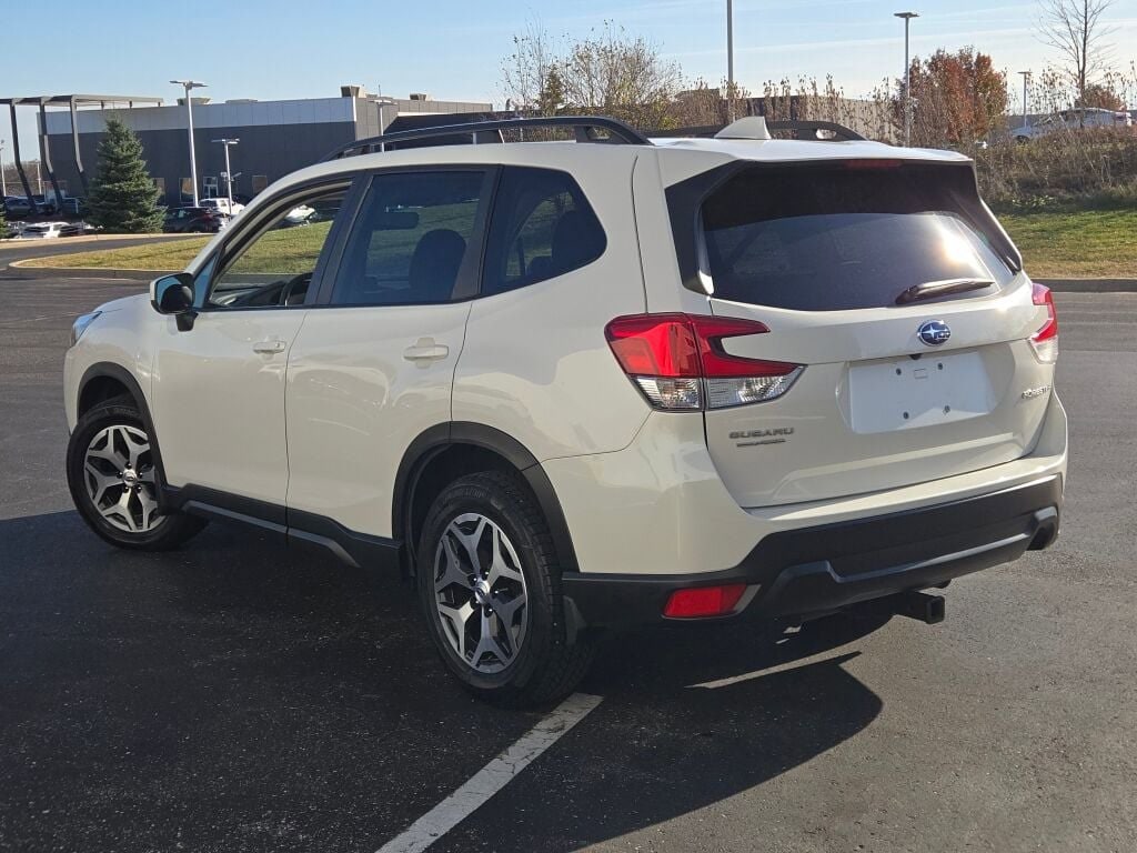 2023 SUBARU FORESTER - Image 13