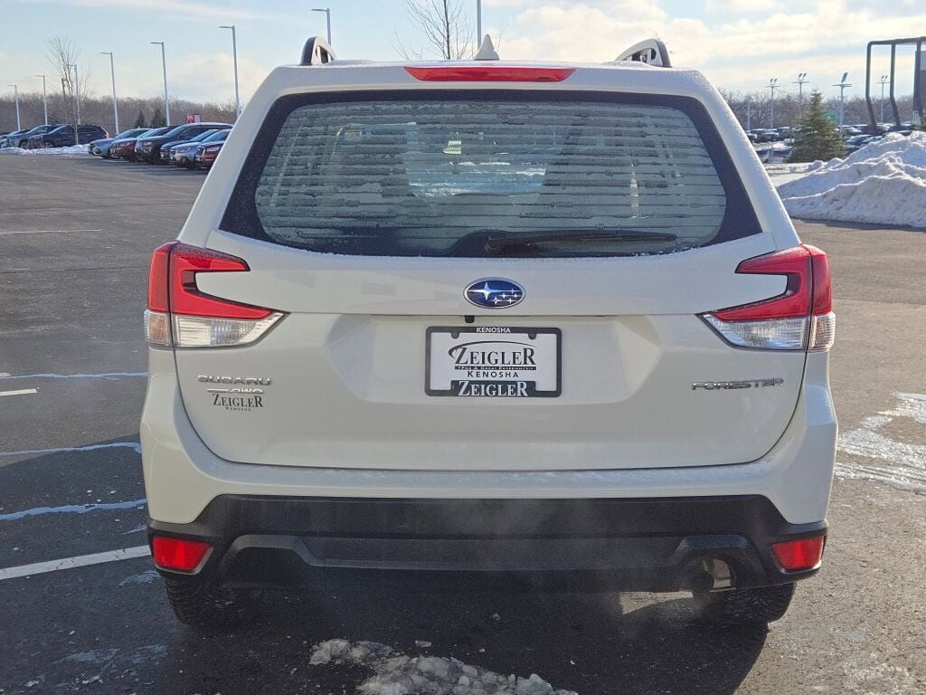 2022 SUBARU FORESTER - Image 12