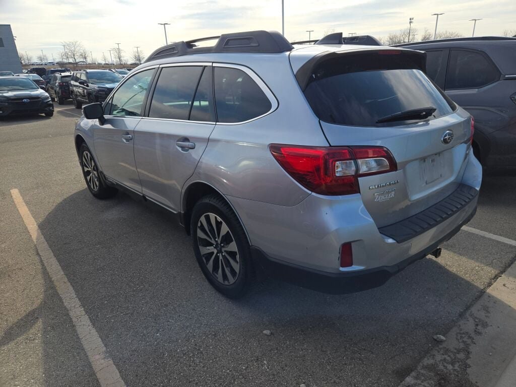 2017 SUBARU OUTBACK - Image 7
