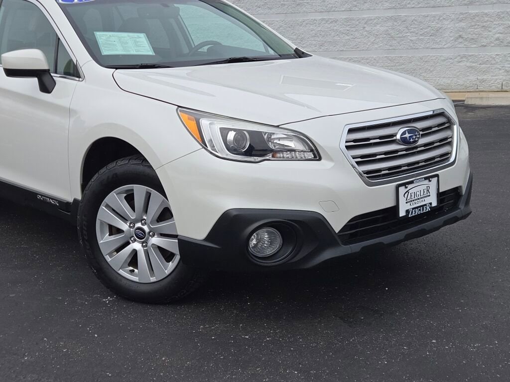 2017 SUBARU OUTBACK - Image 2