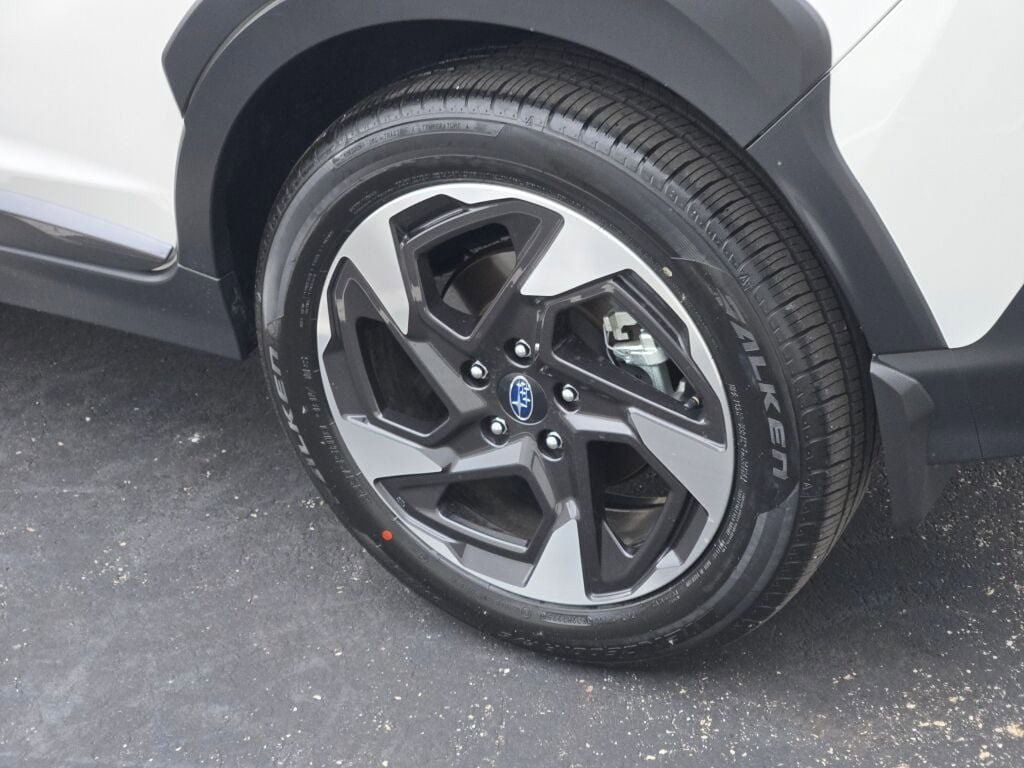 2025 SUBARU CROSSTREK - Image 14