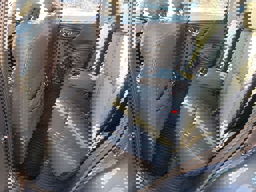 2023 SUBARU FORESTER - Image 16