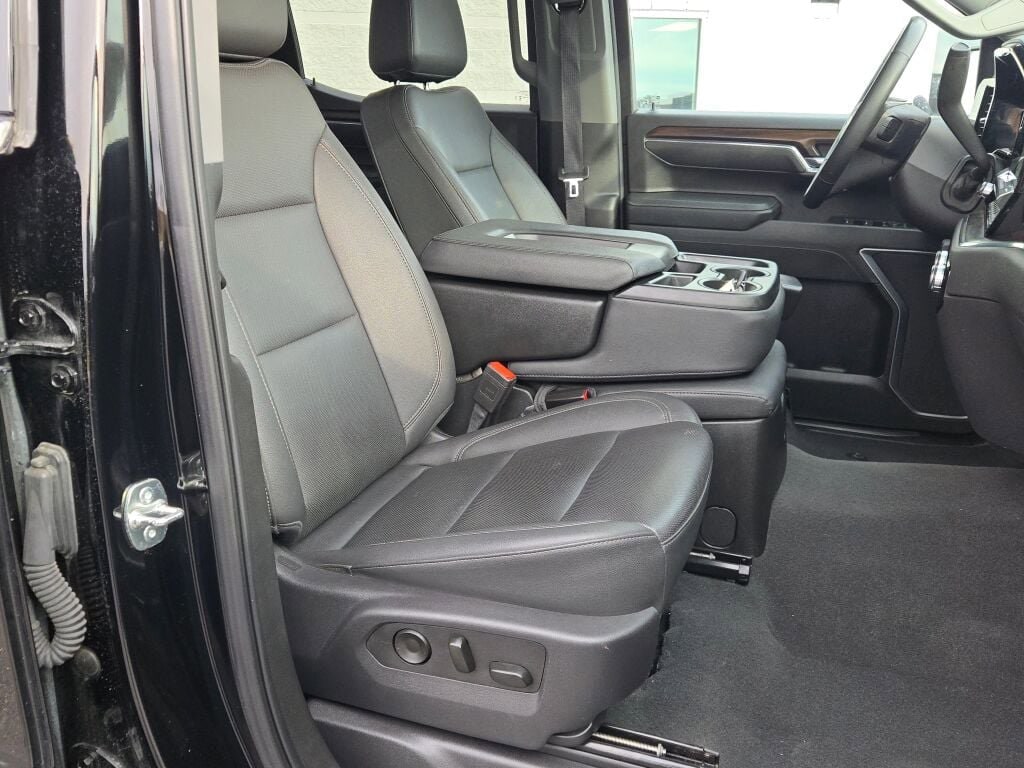 2025 GMC SIERRA - Image 5