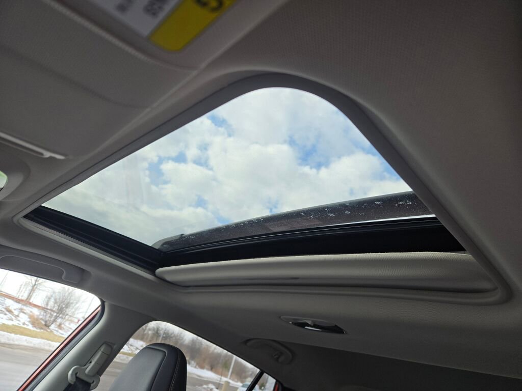 2025 SUBARU CROSSTREK - Image 25