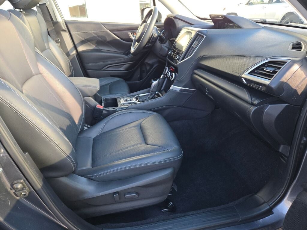 2023 SUBARU FORESTER - Image 6