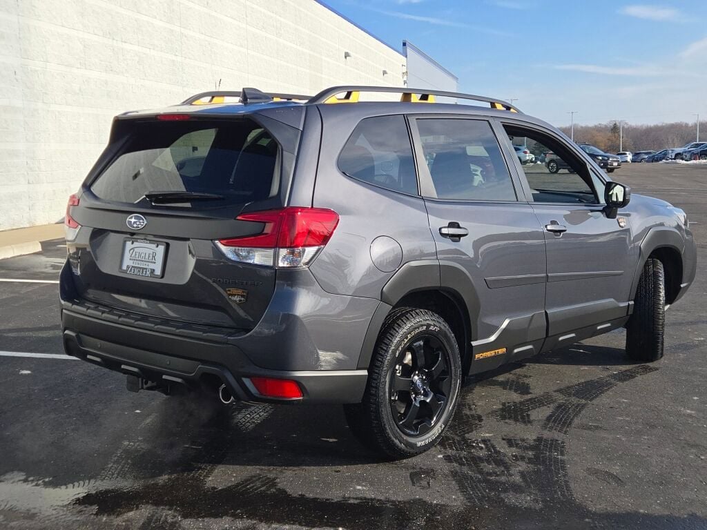 2025 SUBARU FORESTER - Image 10