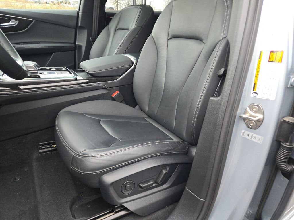2025 AUDI Q7 - Image 25