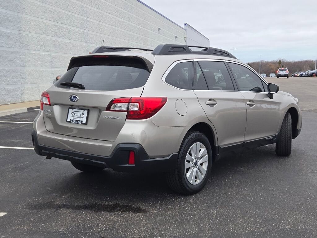 2019 SUBARU OUTBACK - Image 11