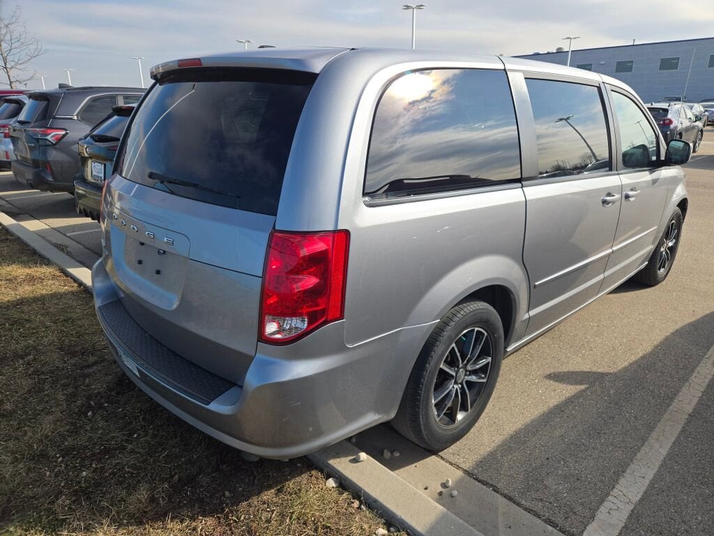 2015 DODGE GRAND CARAVAN - Image 3