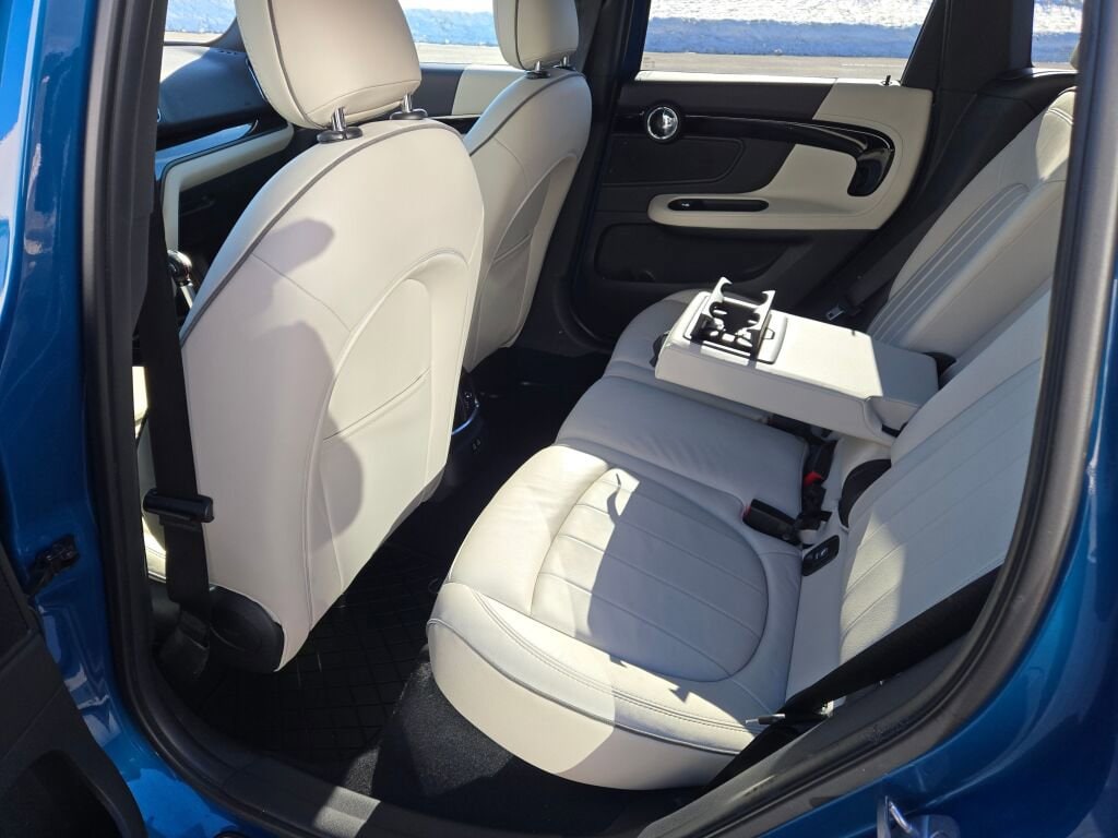 2019 MINI COUNTRYMAN - Image 16