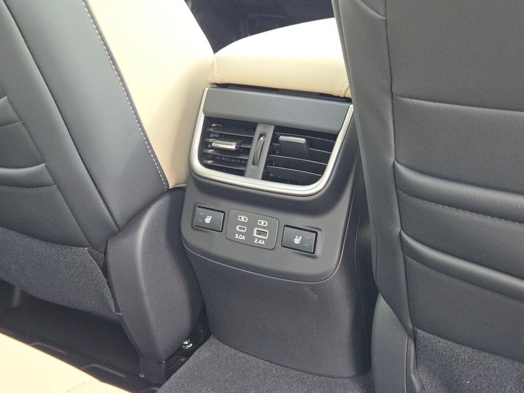 2025 SUBARU LEGACY - Image 9