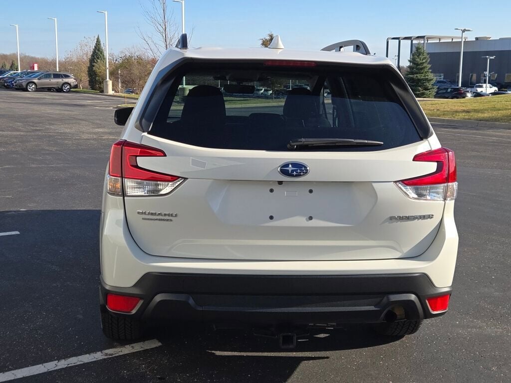 2023 SUBARU FORESTER - Image 12