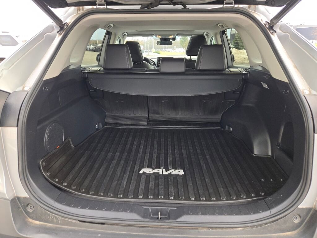 2020 TOYOTA RAV4 - Image 14