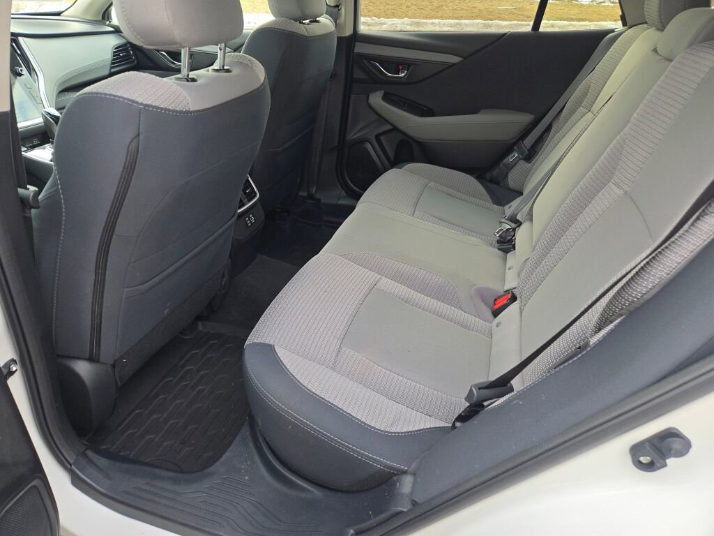 2025 SUBARU OUTBACK - Image 17