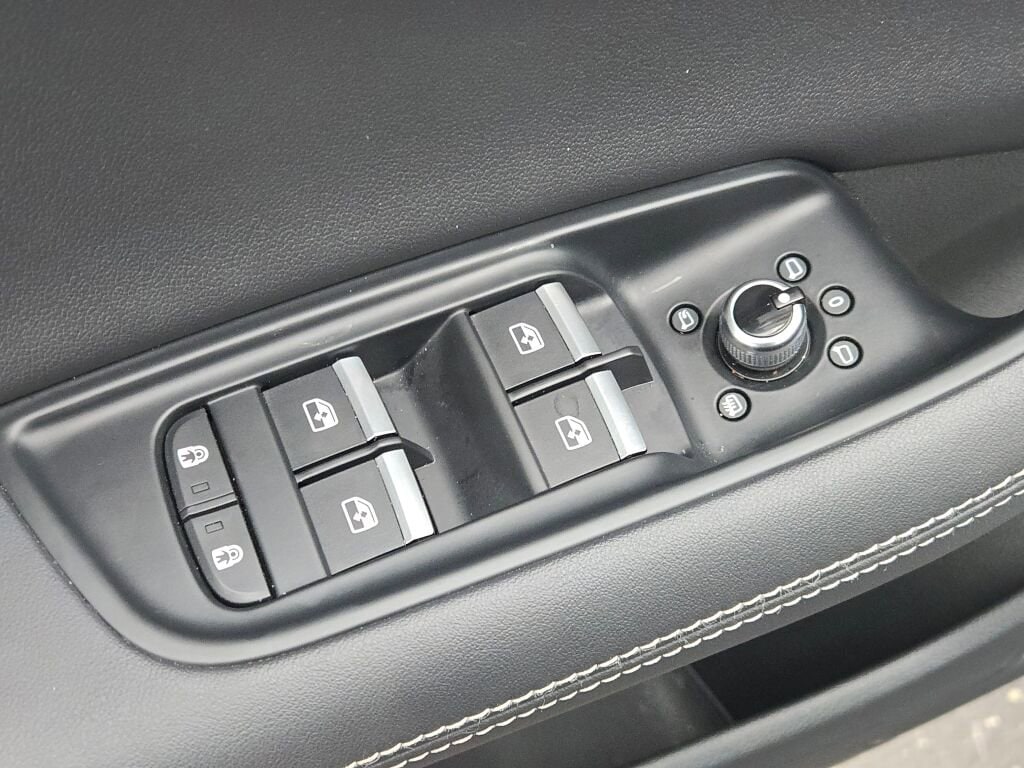 2025 AUDI Q7 - Image 21