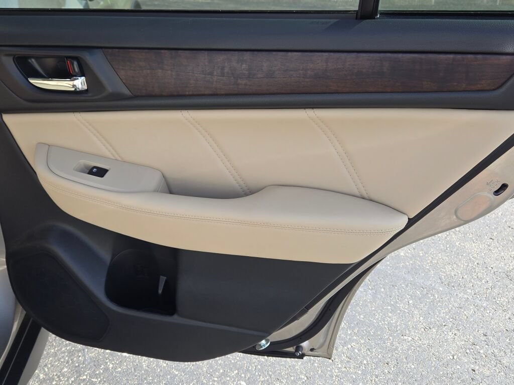 2019 Subaru Outback Limited - Photo 9