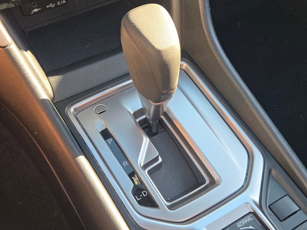 2023 SUBARU FORESTER - Image 25