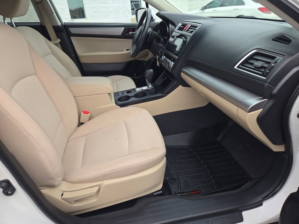 2017 SUBARU OUTBACK - Image 7