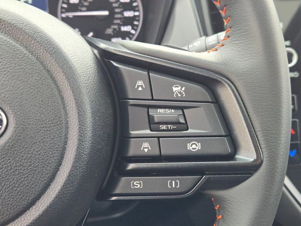 2025 SUBARU CROSSTREK - Image 26