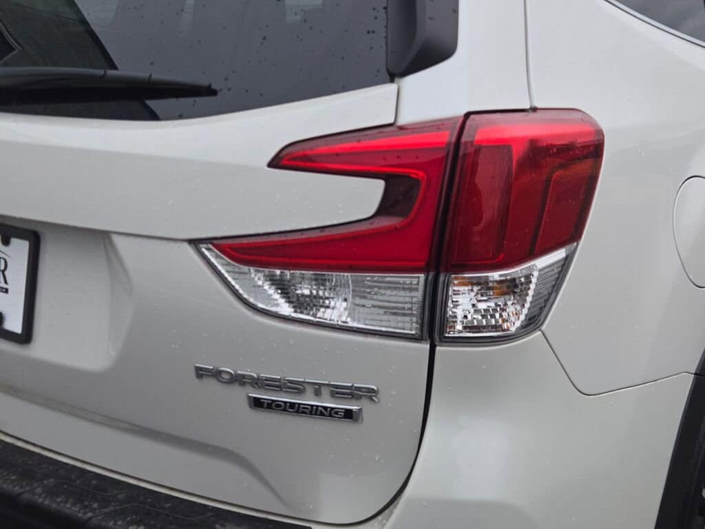 2020 SUBARU FORESTER - Image 13