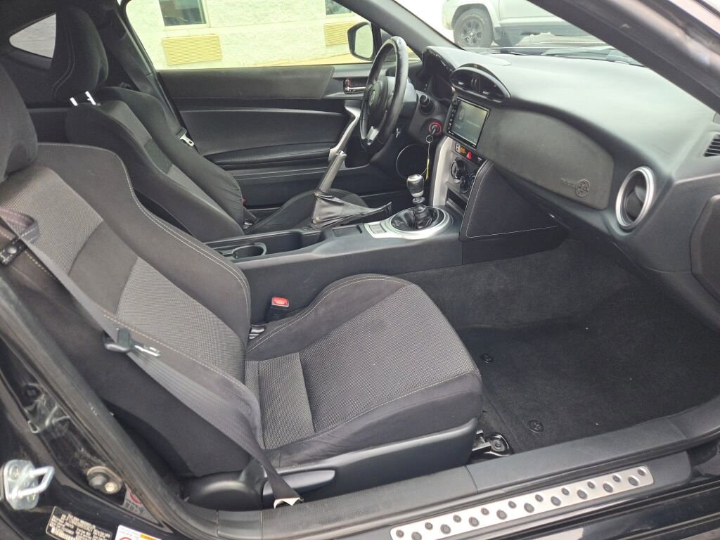 2017 TOYOTA 86 - Image 5