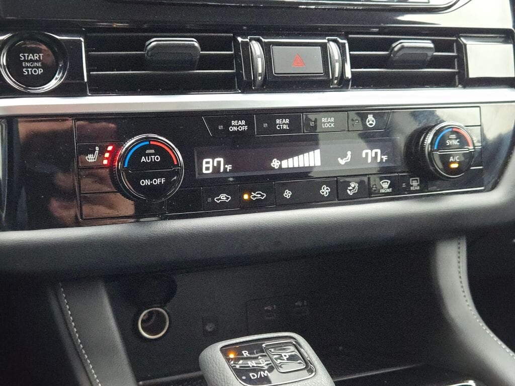 2025 Nissan Pathfinder SL - Photo 27
